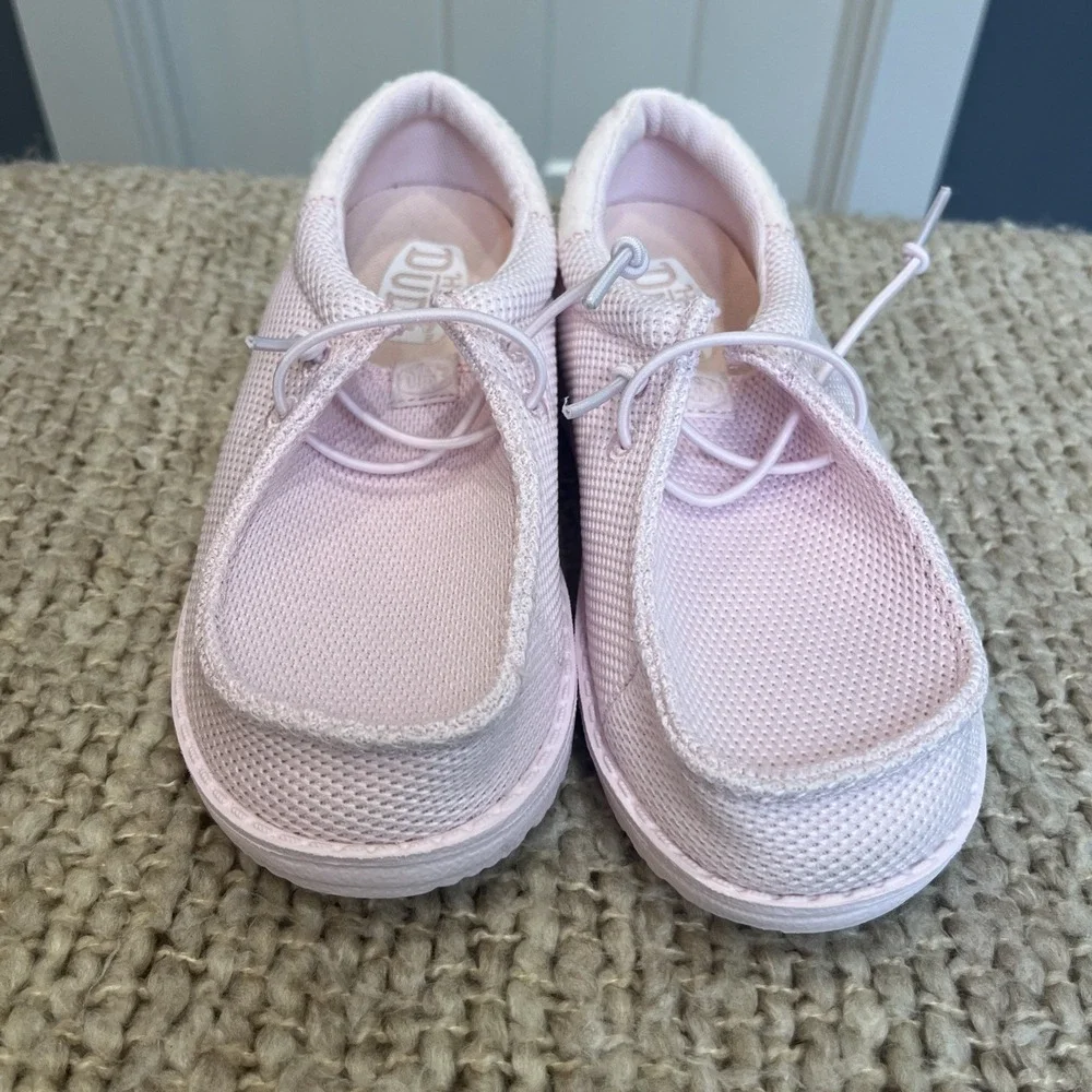 Hey Dude Wally Youth Funk Mono Light Pink Size Youth 2 Walking Shoes Comfort